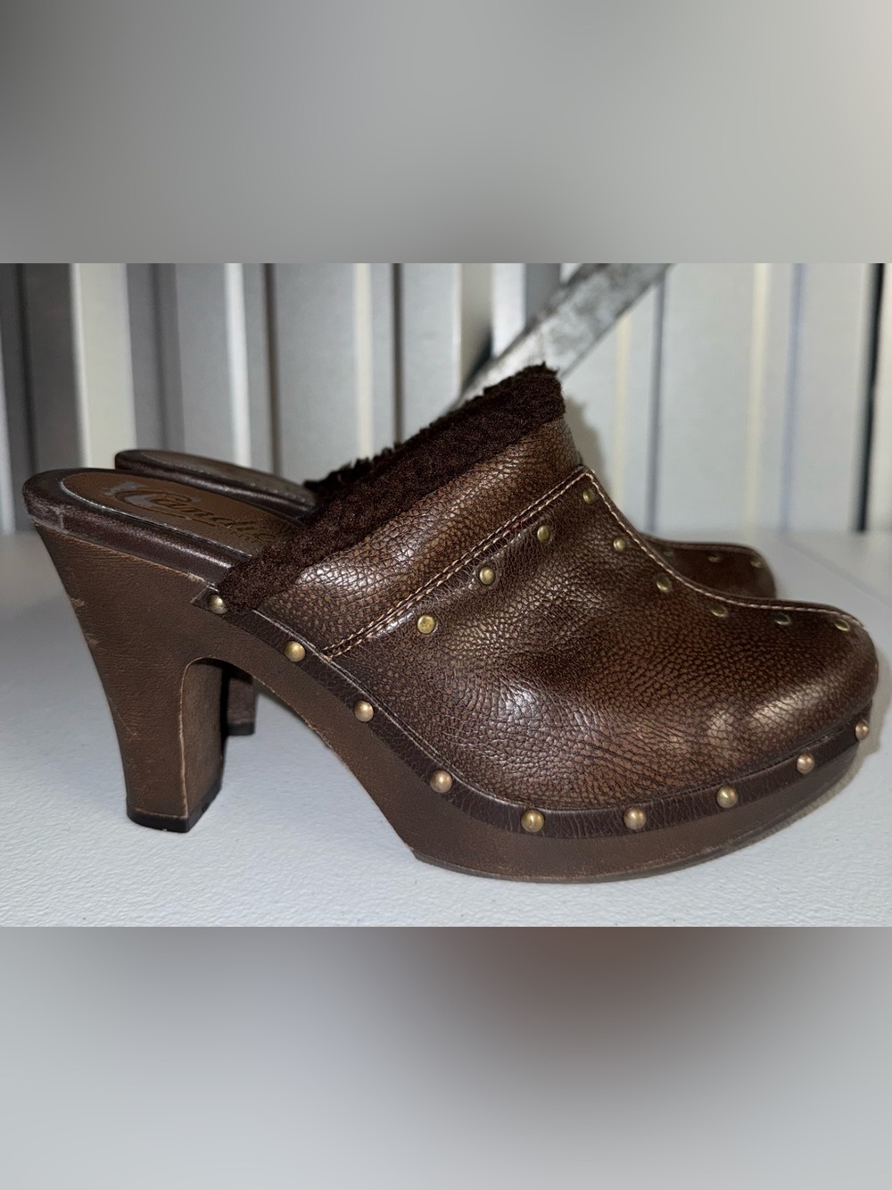 vintage Y2K Candie's faux leather studded clogs size 9.5